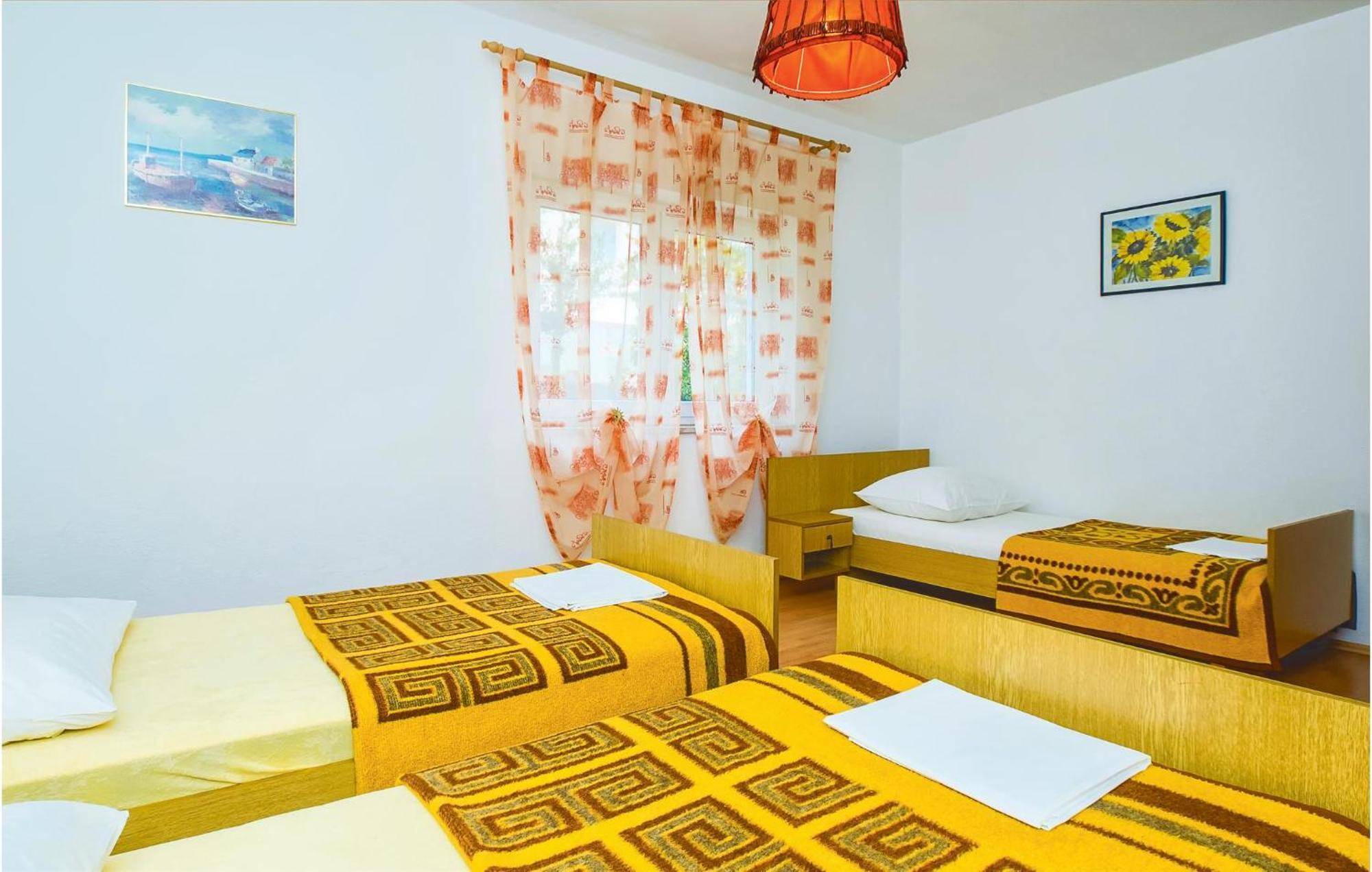 Beautiful Apartment In Omis With Wifi Екстер'єр фото