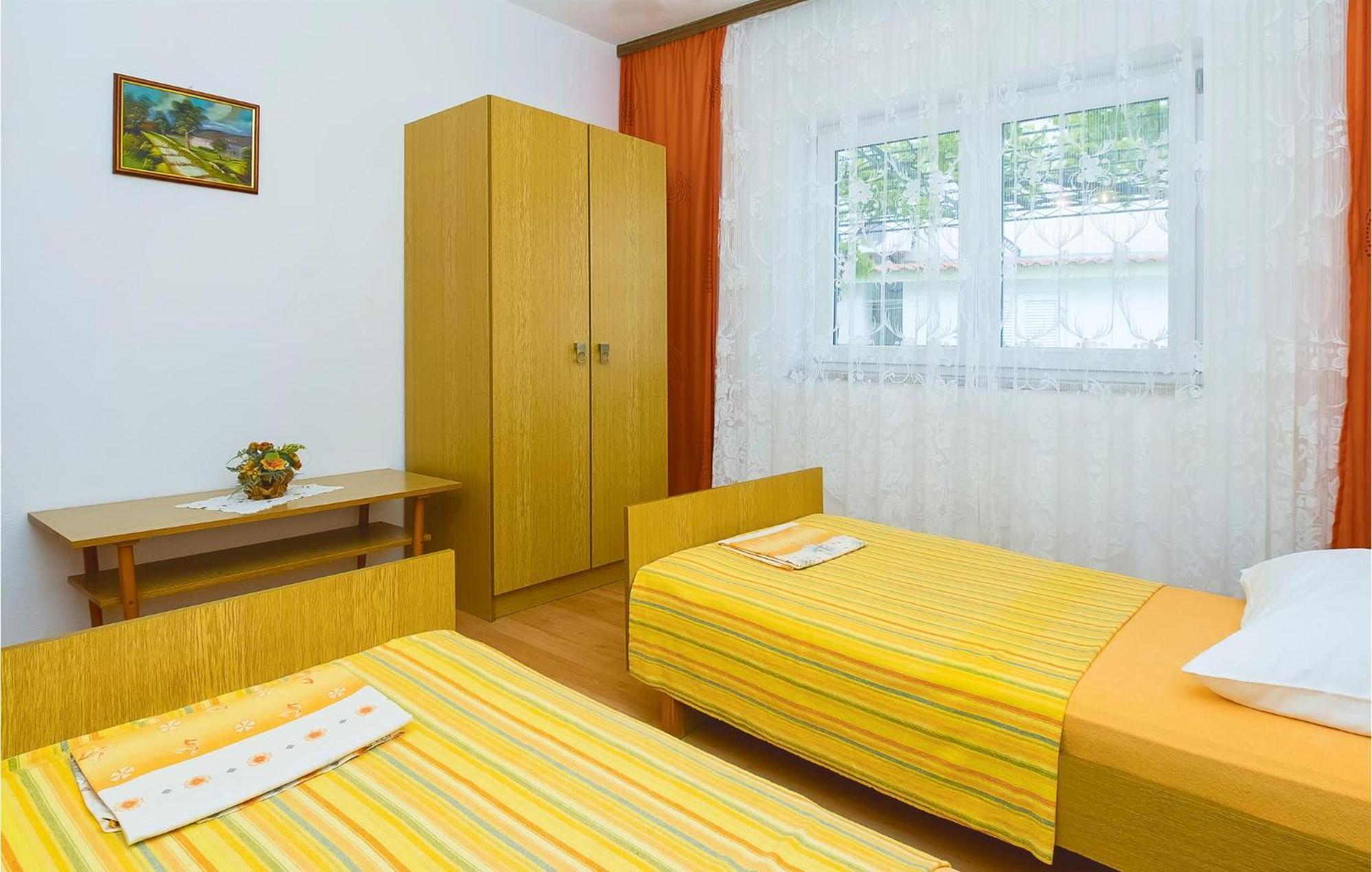Beautiful Apartment In Omis With Wifi Екстер'єр фото