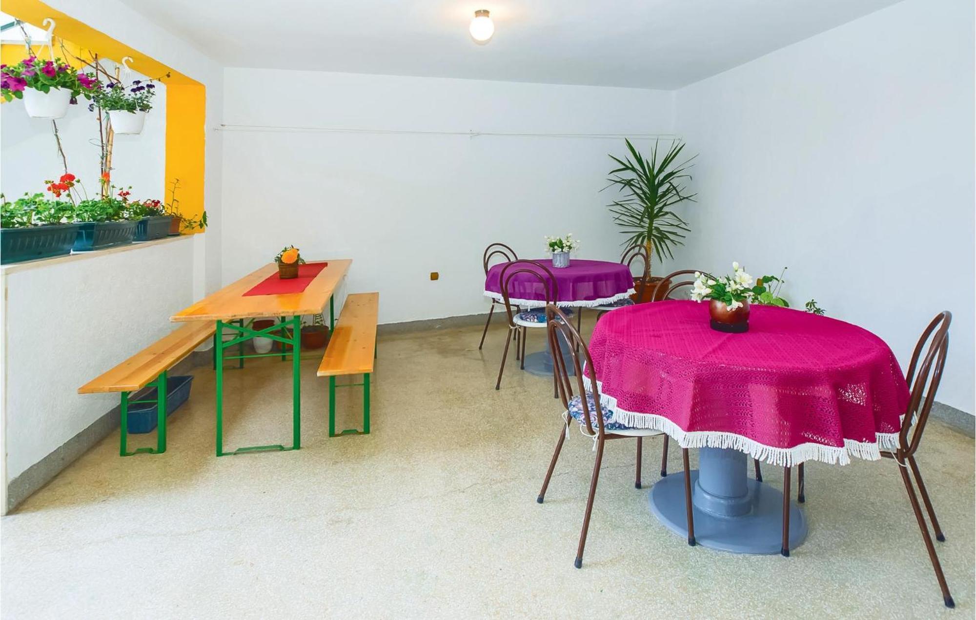 Beautiful Apartment In Omis With Wifi Екстер'єр фото